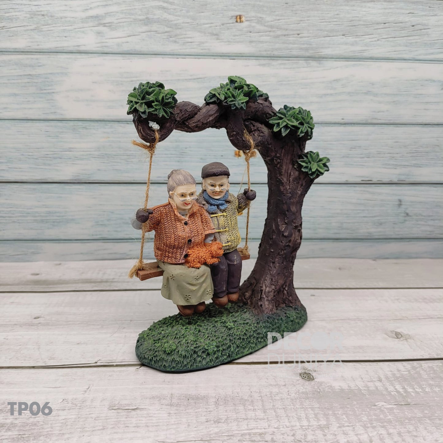 Grandma Grandpa with Swing - TP06