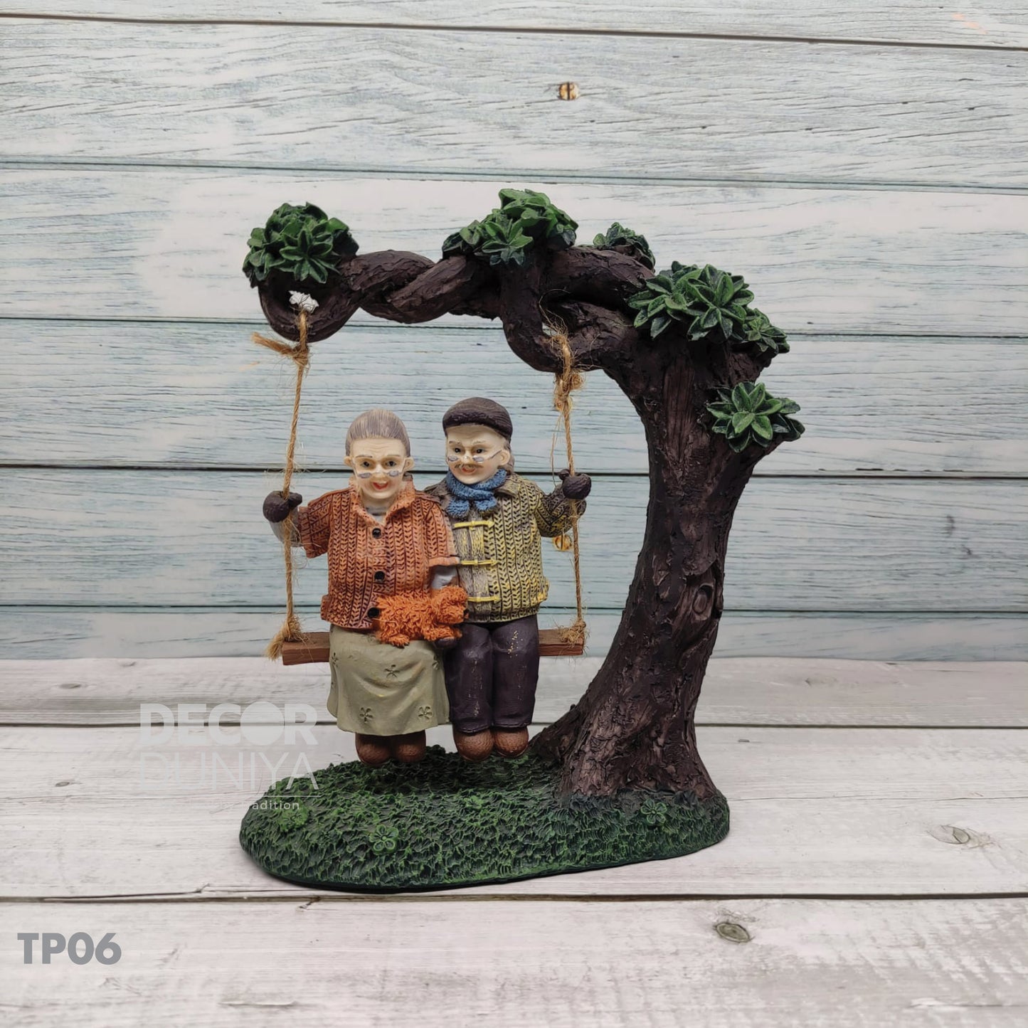 Grandma Grandpa with Swing - TP06