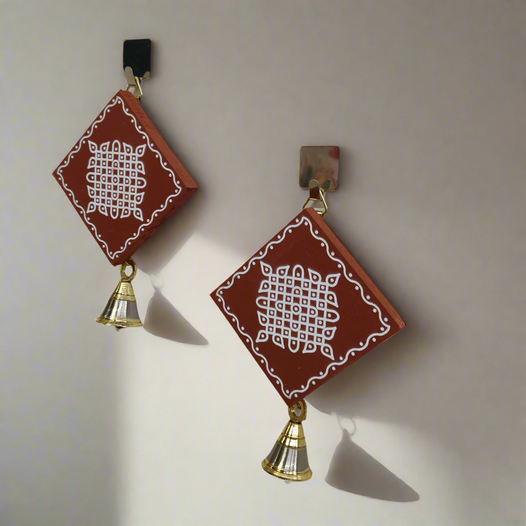 Kolam Hanging with Brass Bell - KW01