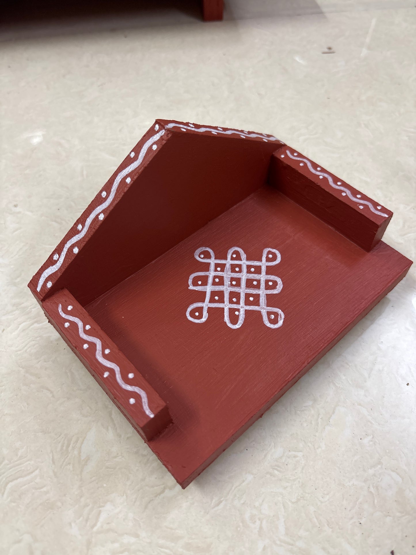 Wooden Singhasan Manai - WWG002