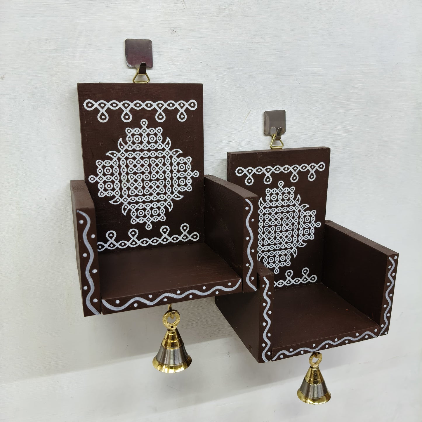 Closed type Wooden Kolam Wall Shelf Pair, Vilakku madam - CVM9