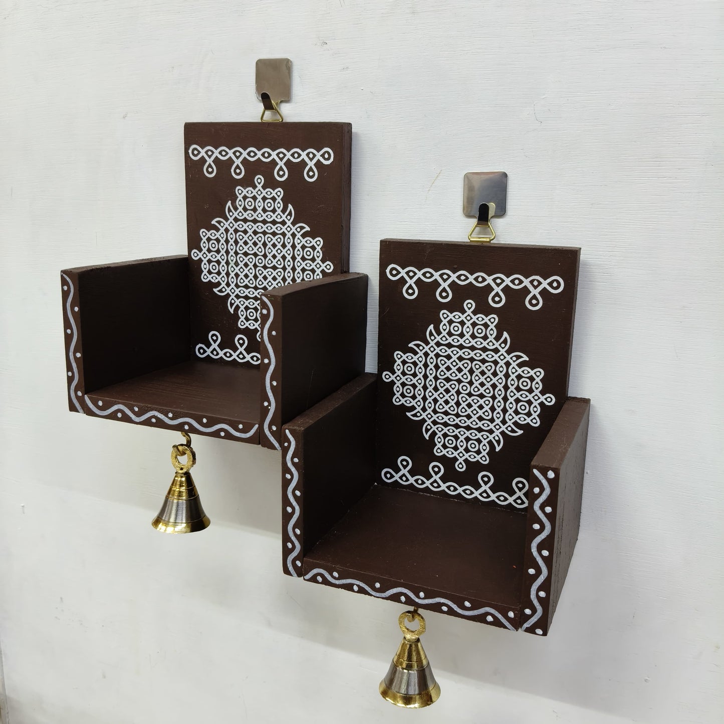 Closed type Wooden Kolam Wall Shelf Pair, Vilakku madam - CVM9
