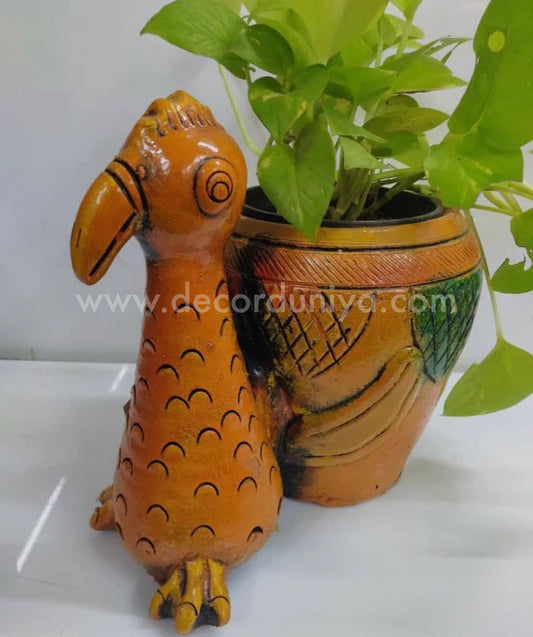 Swan planter with pothos - B4