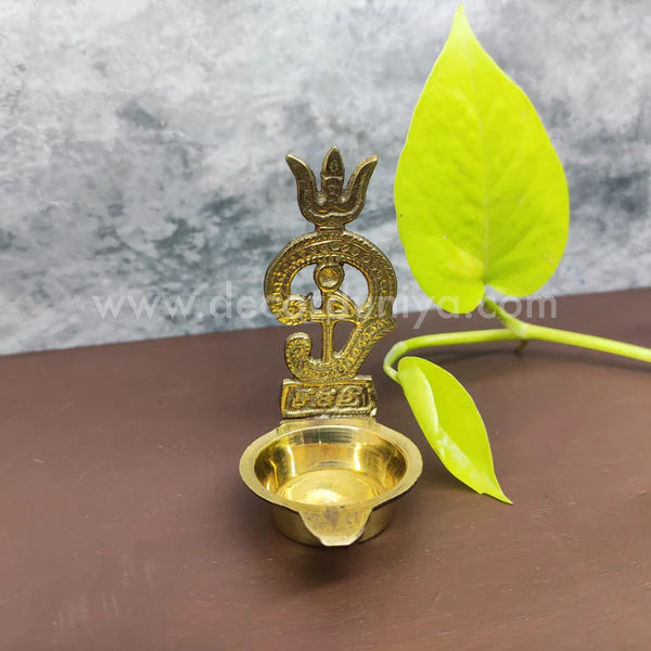 OM Shakthi Vilakku with Manai - RB14