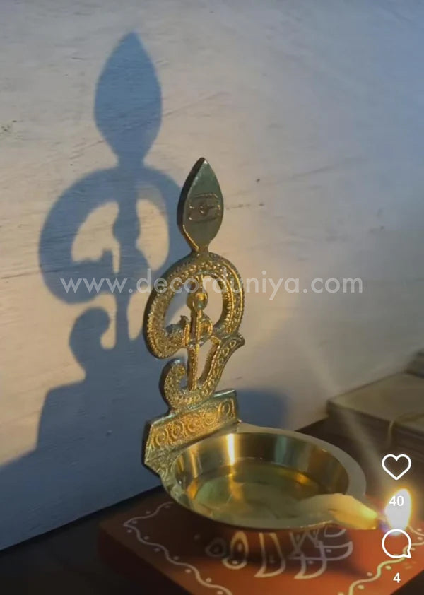 OM Vilakku - BR3