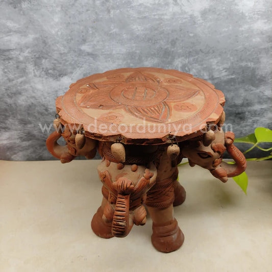 Elephant Urili Stand - ES6
