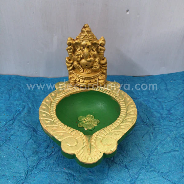 Clay Ganesha Vilakku - GV2