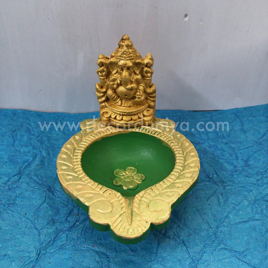 Clay Ganesha Vilakku - GV2