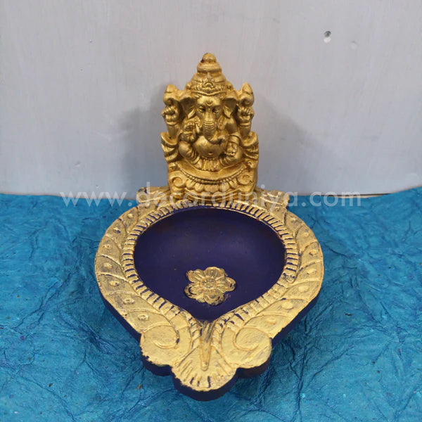 Clay Ganesha Vilakku - GV3