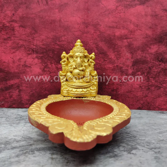 Clay Ganesha Vilakku - GV5
