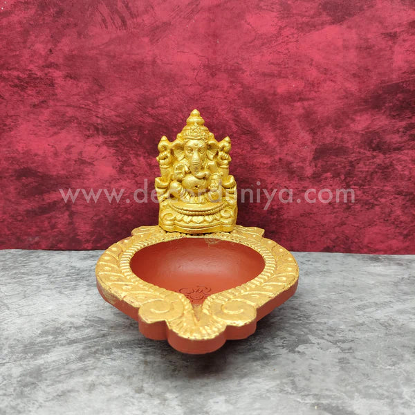 Clay Ganesha Vilakku - GV5