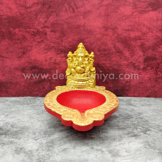 Clay Ganesha Vilakku - GV6
