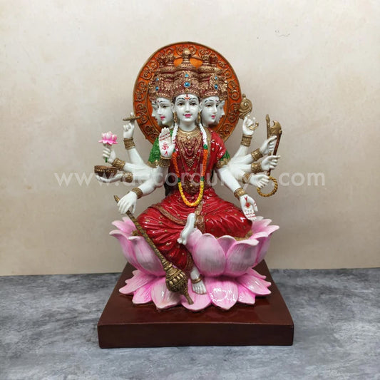 Sri Gayatri Devi  - GY1