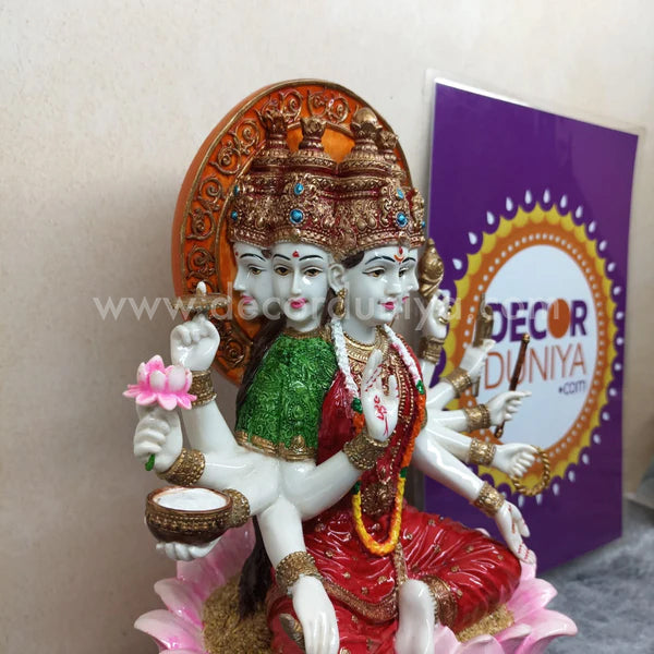 Sri Gayatri Devi - GY1