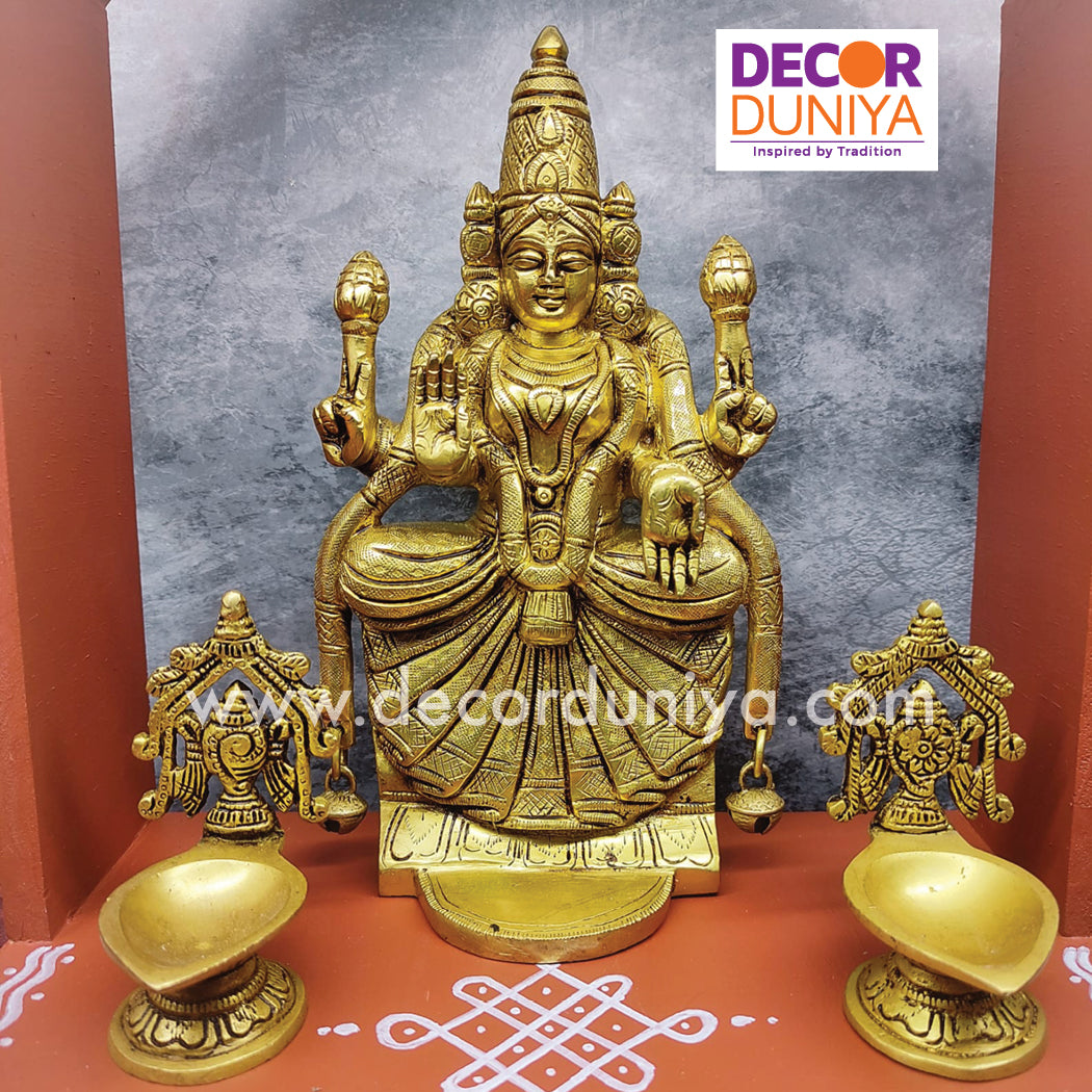 Thayar, Sangu Chakra Vilakku with House Shelf | Vilakku madam - HS17