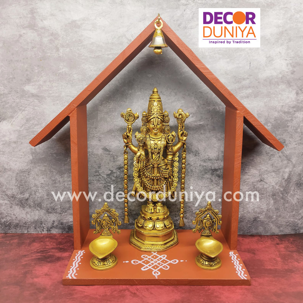Perumal, Sangu Chakra Vilakku with House Shelf | Vilakku madam - HS18