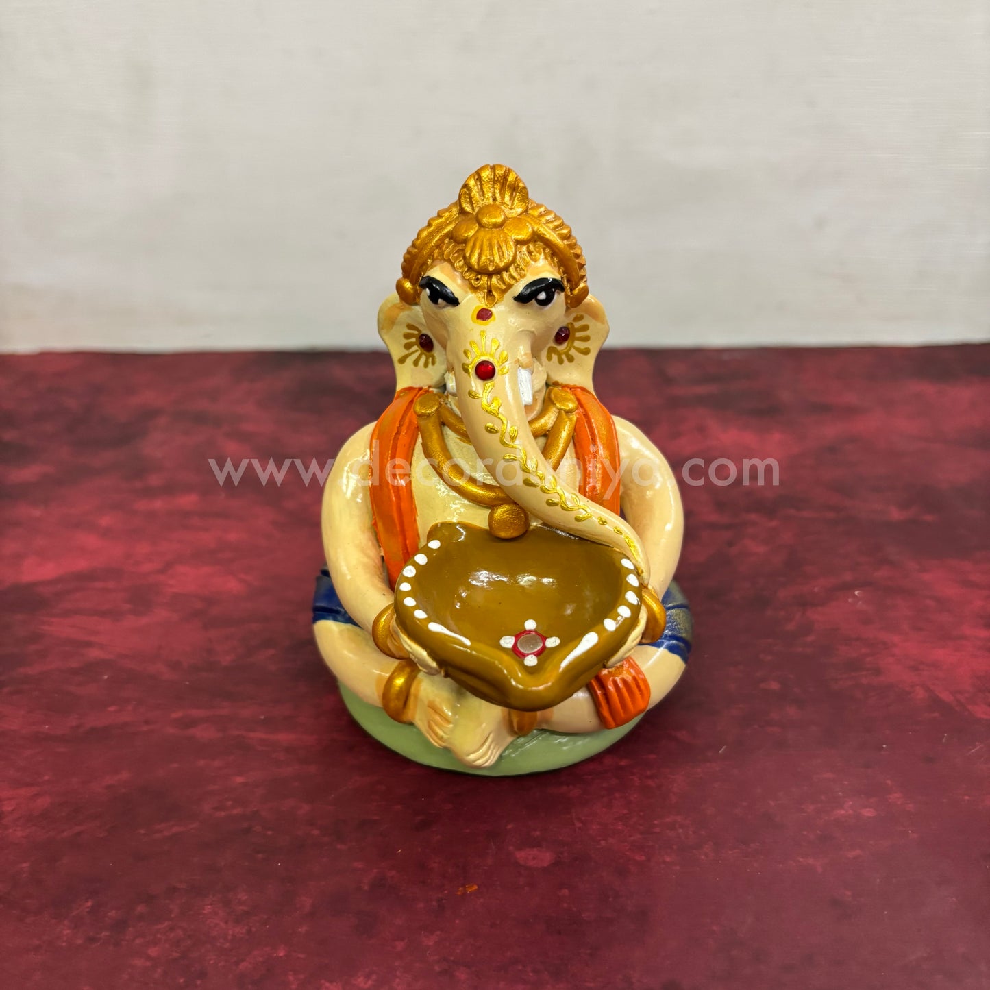 Ganesha Vilakku - VS1022