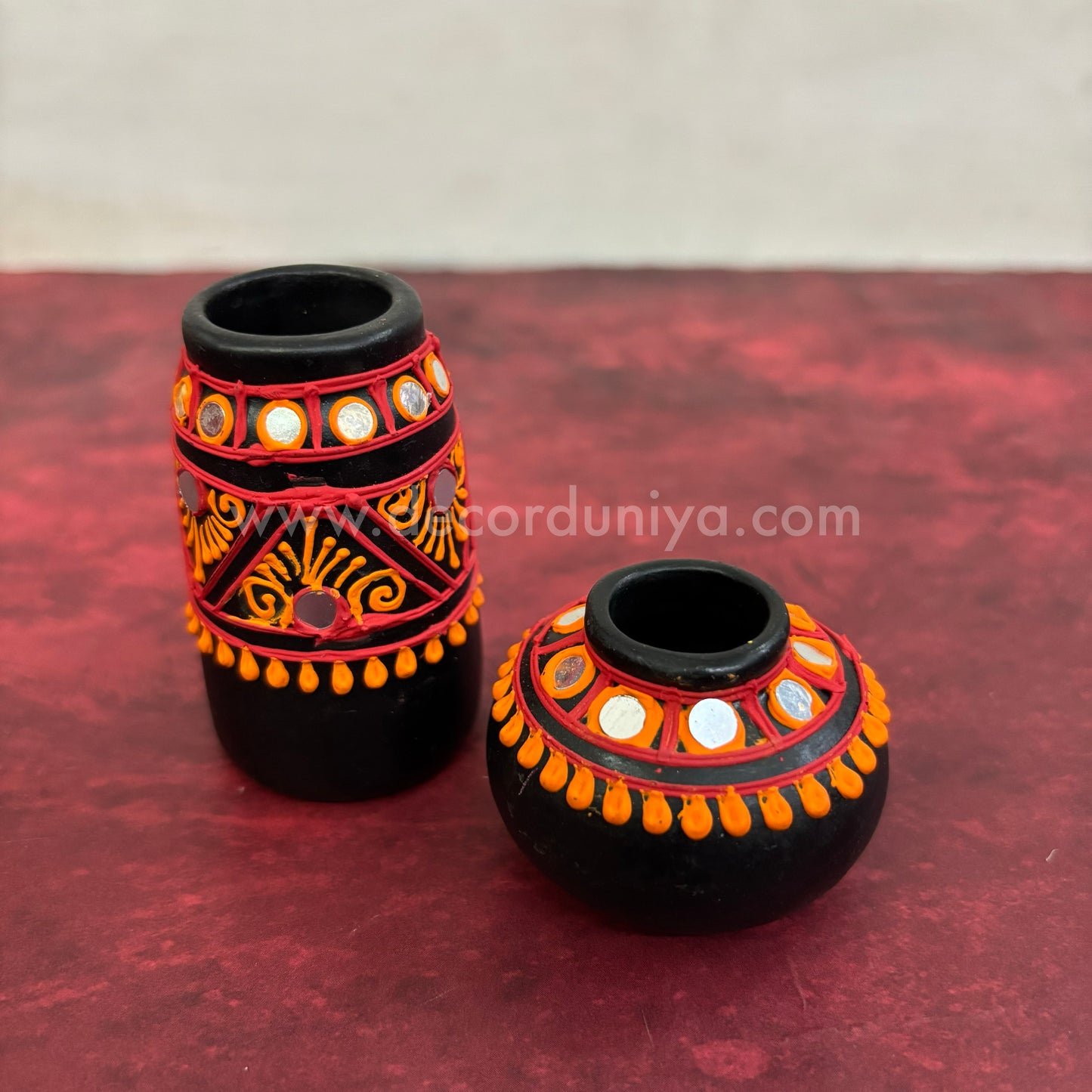 Hand Painted Designer Pots - VS33