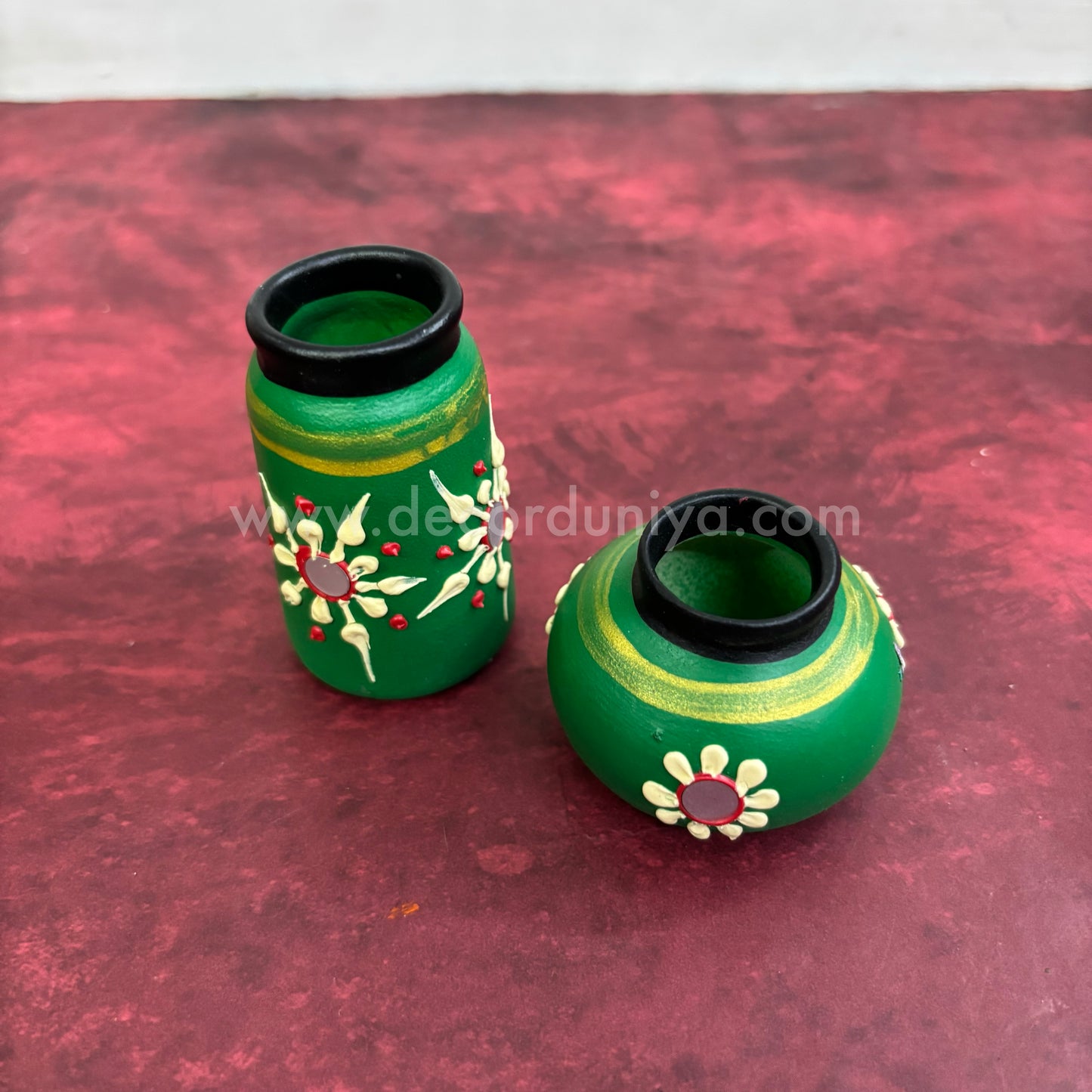 Hand Painted Decorative Pots - VS31