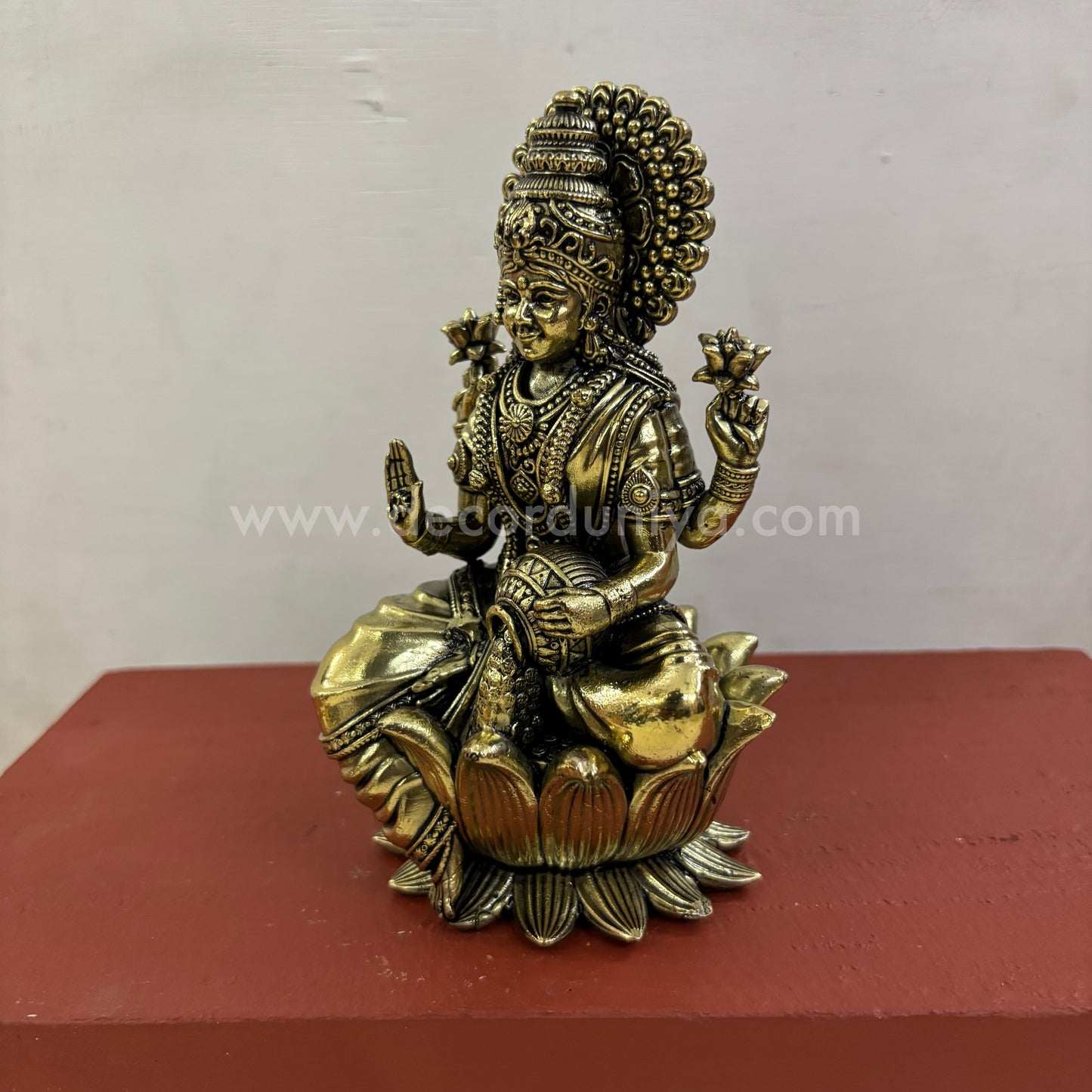 Lakshmi - RJ71