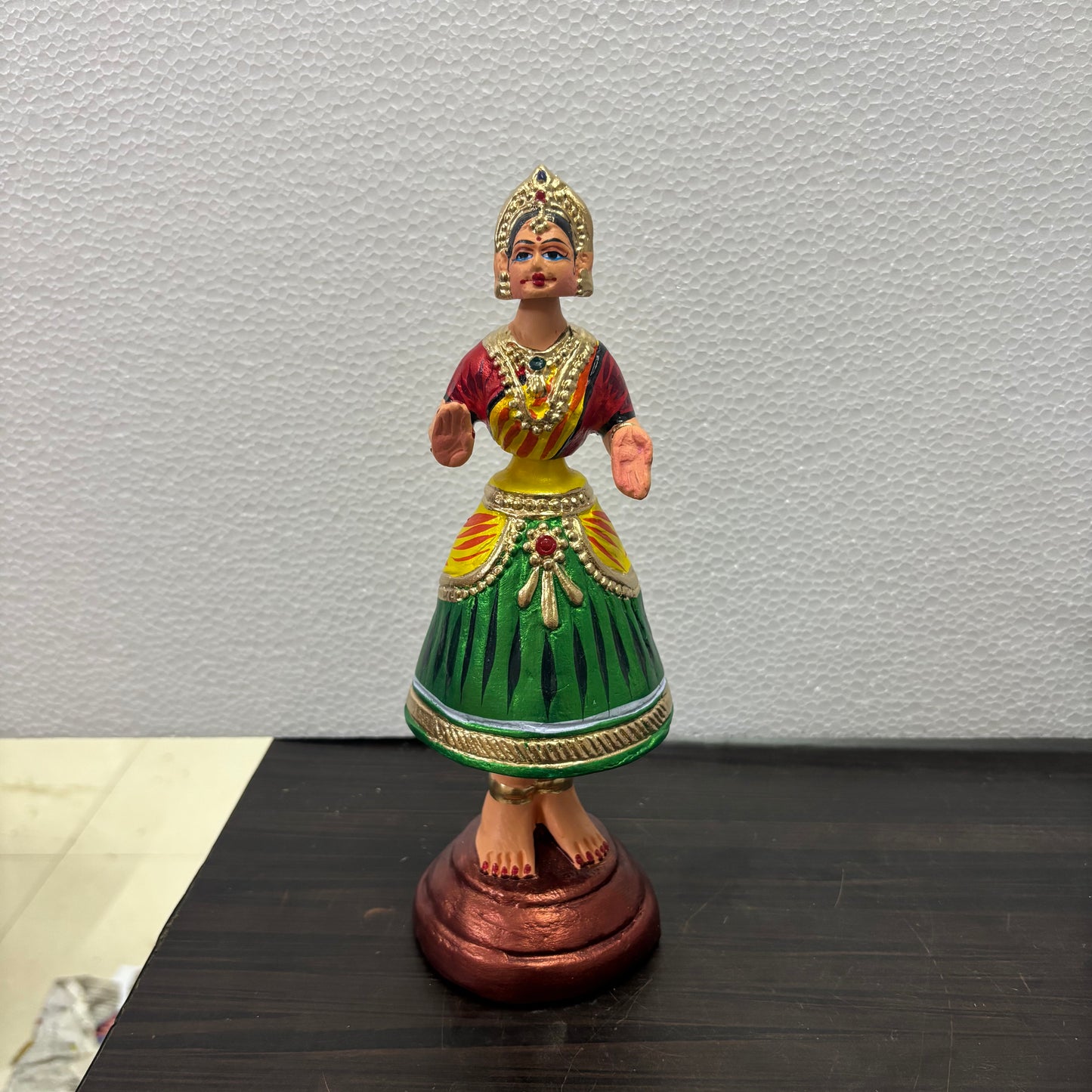 Traditional Thanjavur Dancing Lady Doll | Thalaiyatti Bommai | Paper Mache | 10 Inches - TD101