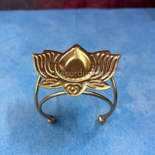 Metal Lamp Gold Finish - L1