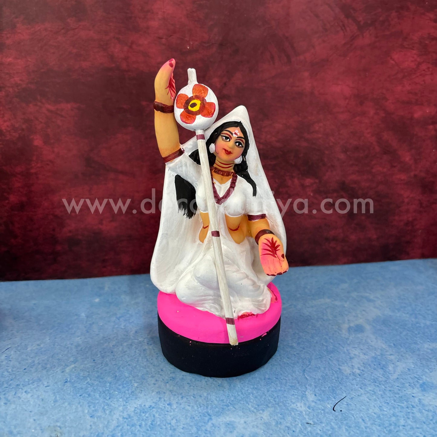 Meera - TK750
