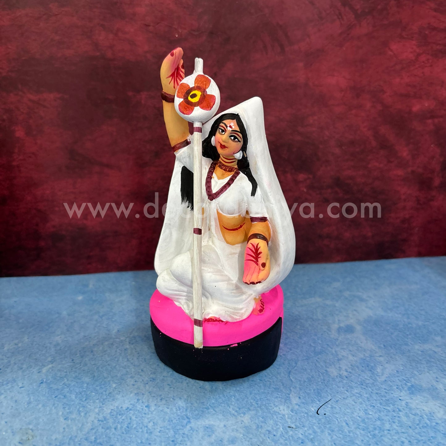 Meera - TK750