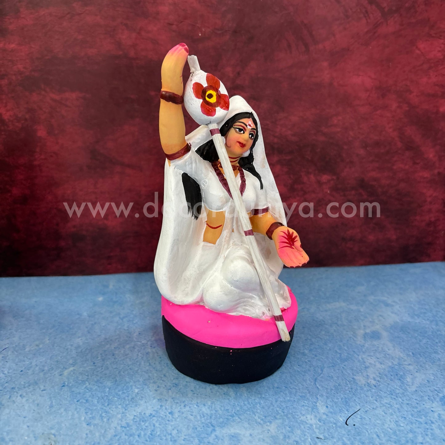 Meera - TK750