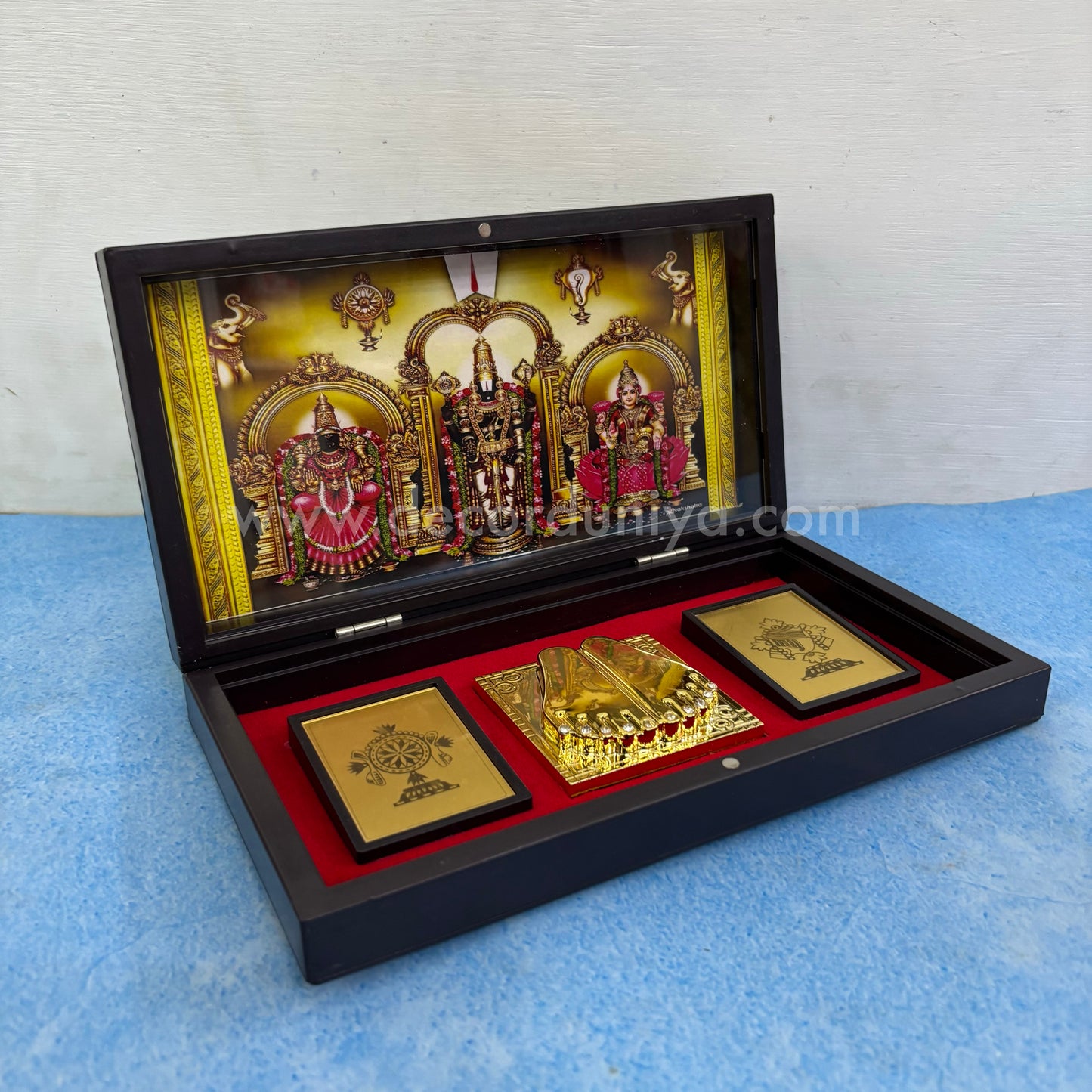 Paduka Prayer Box - Thirupathi Balaji, Padmavathi Thayar, Maha Lakshmi - KS20