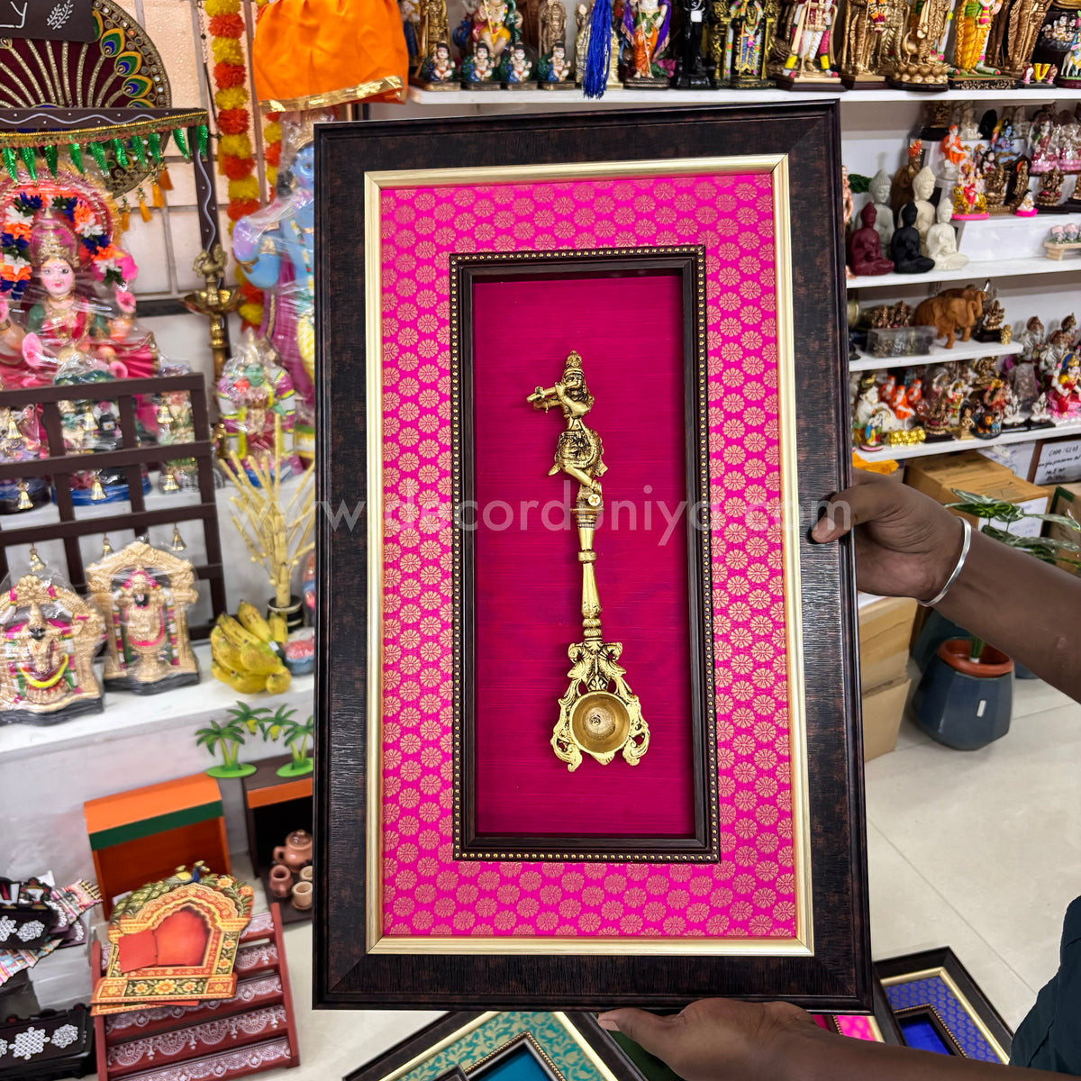 Brass Wall Hanging Frame - BH112