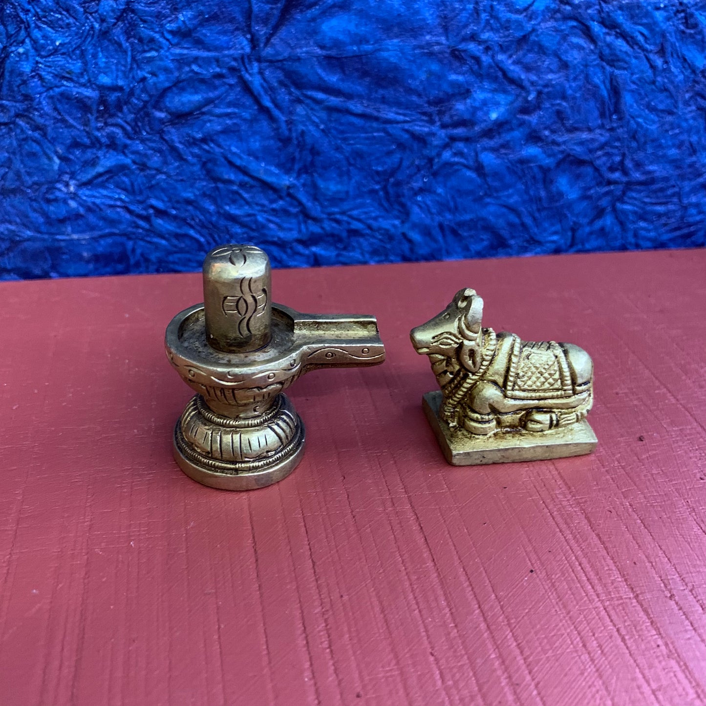 Siva Lingam and Nandi - RJLN2-c