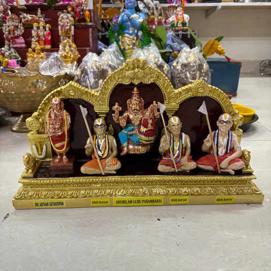 Guru Parambarai | Fibre Golu Bommai | Decor Duniya Golu Dolls | Navaratri Golu Bommai - DN7