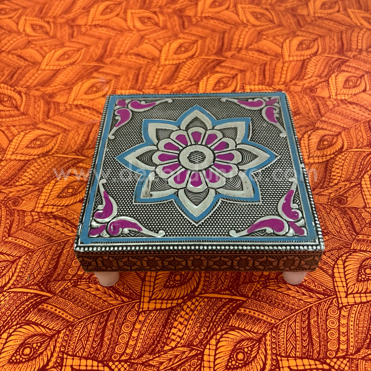 Wooden Meenakari Manai | LGM3