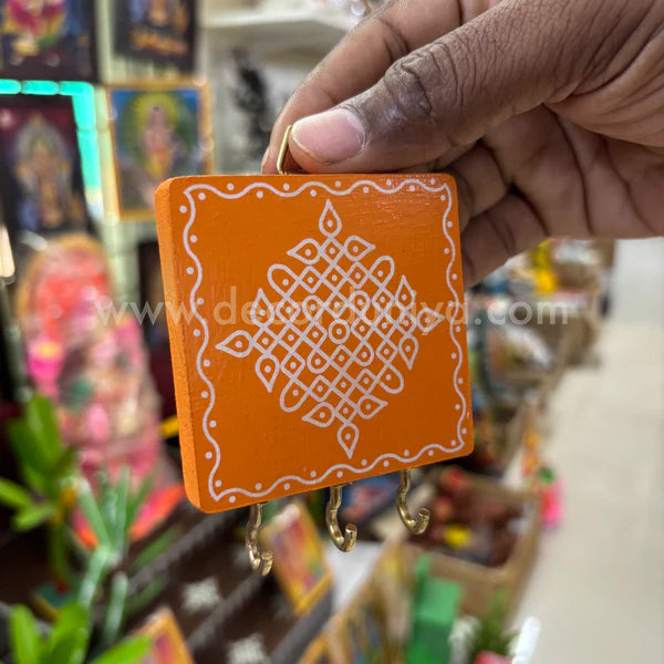 Wooden Key Holder with Kolam - KH1