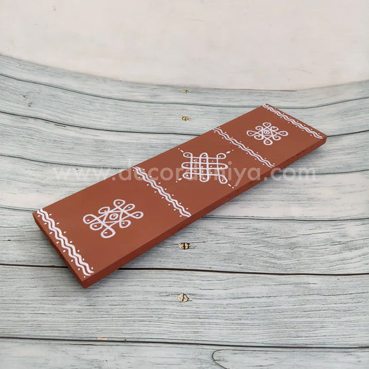 Wooden Kolam Manai - KMR3