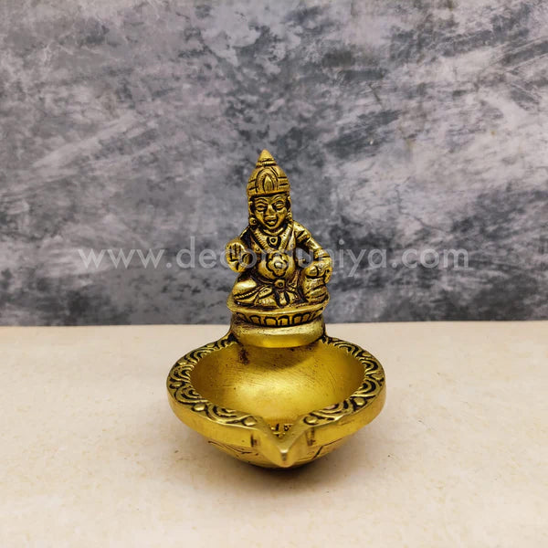 Kubera Vilakku - KV1