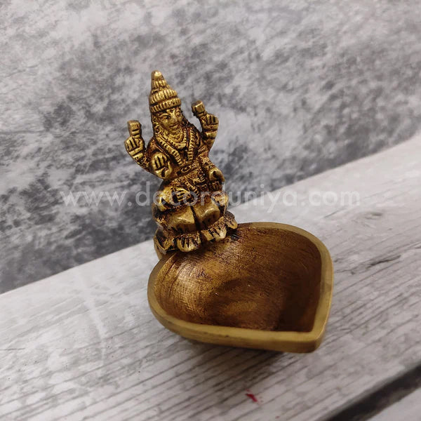 Lakshmi Vilakku - LBL1