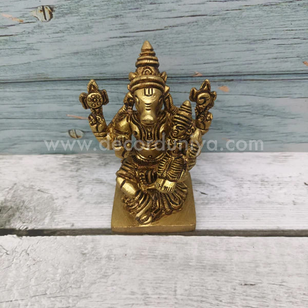 Lakshmi Hayagreevar - LH01