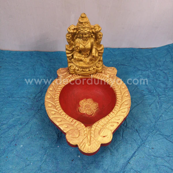 Clay Lakshmi Vilakku - LV1