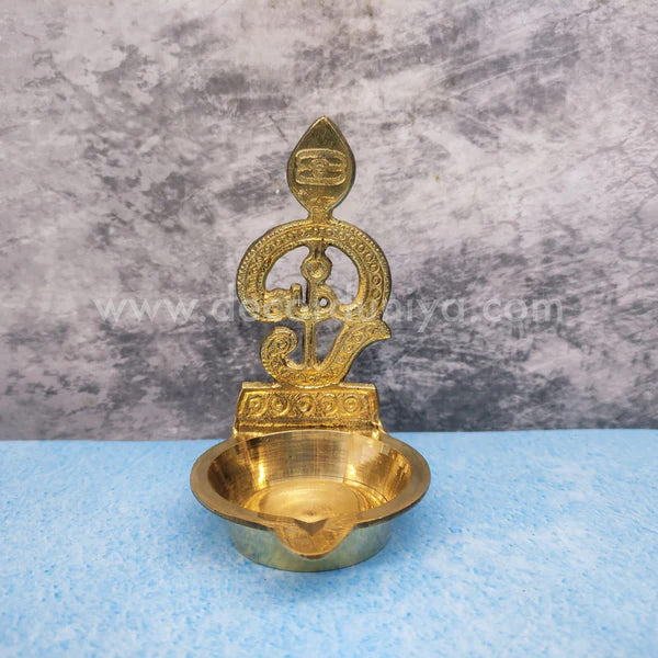 Om Vilakku with Manai - OMV1