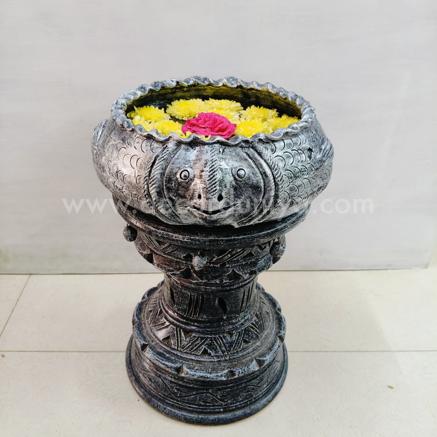 Handcrafted clay Urili and stand - CU3