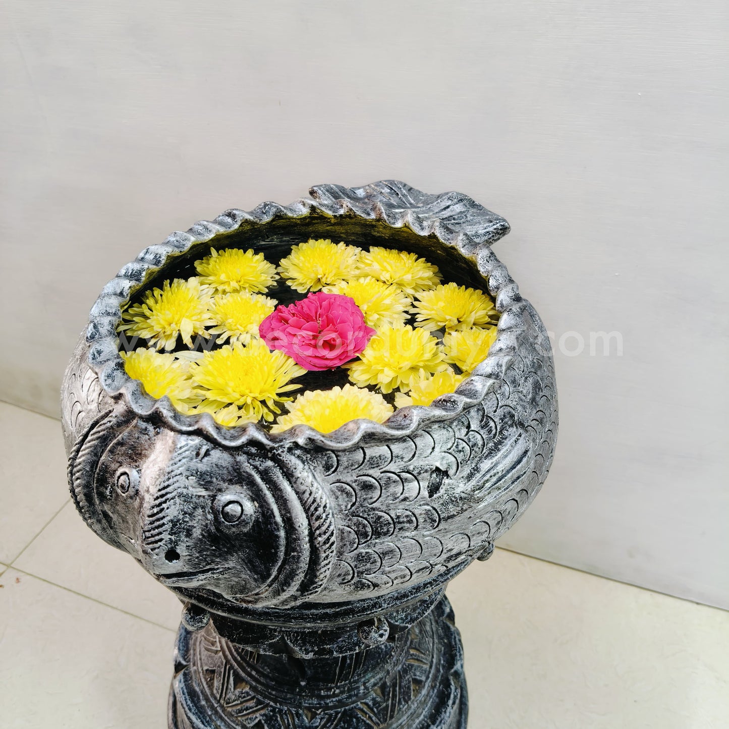 Handcrafted clay Urili and stand - CU3