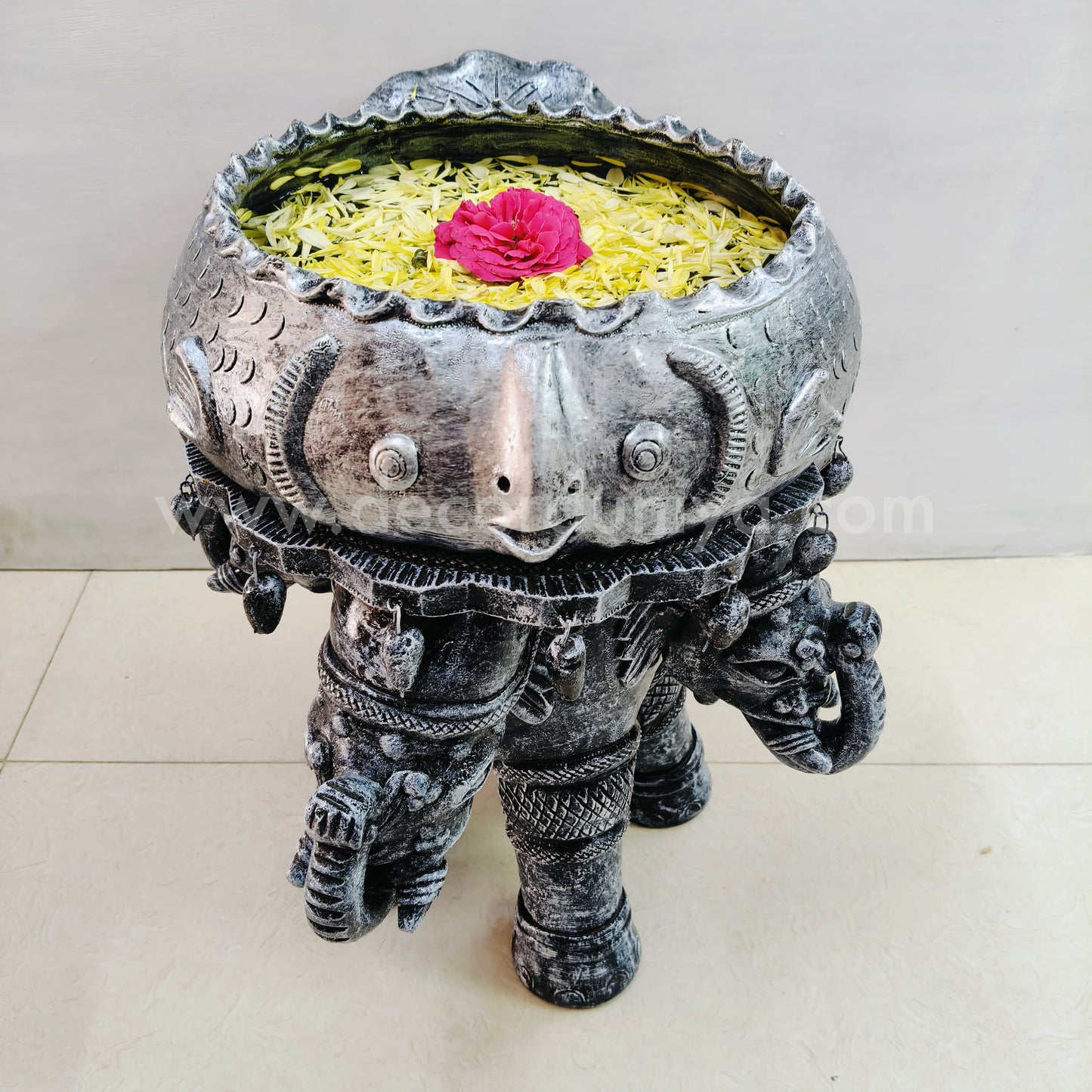 Handcrafted clay Urili and stand - CU1