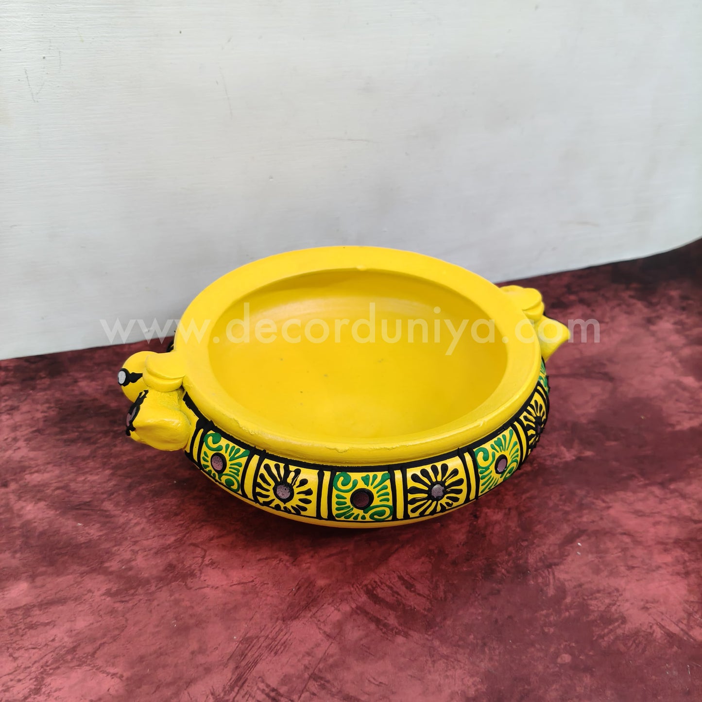 Hand Crafted and Hand Painted Color Urili - U1