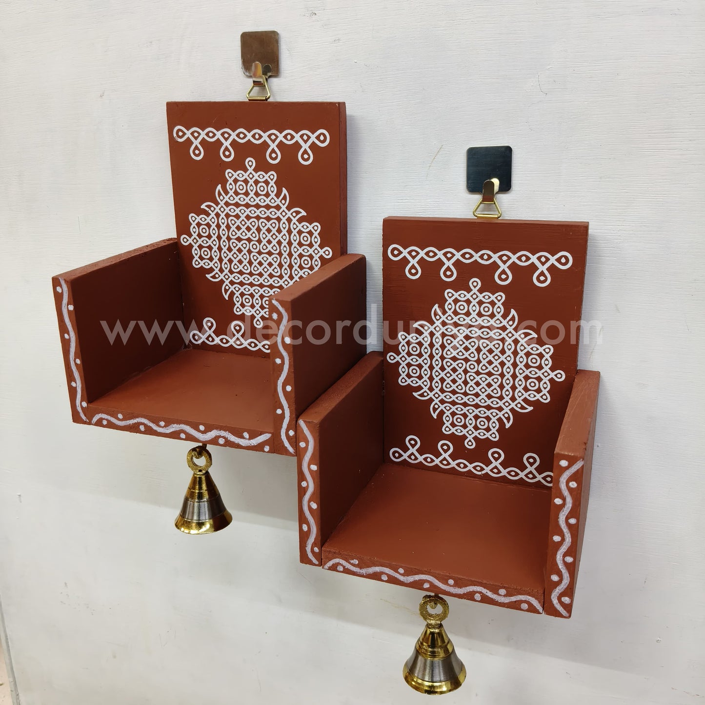Closed type Wooden Kolam Wall Shelf Pair, Vilakku madam - CVM3