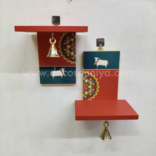 Rangoli with Pichwai Vilakku Maadam - VMS9