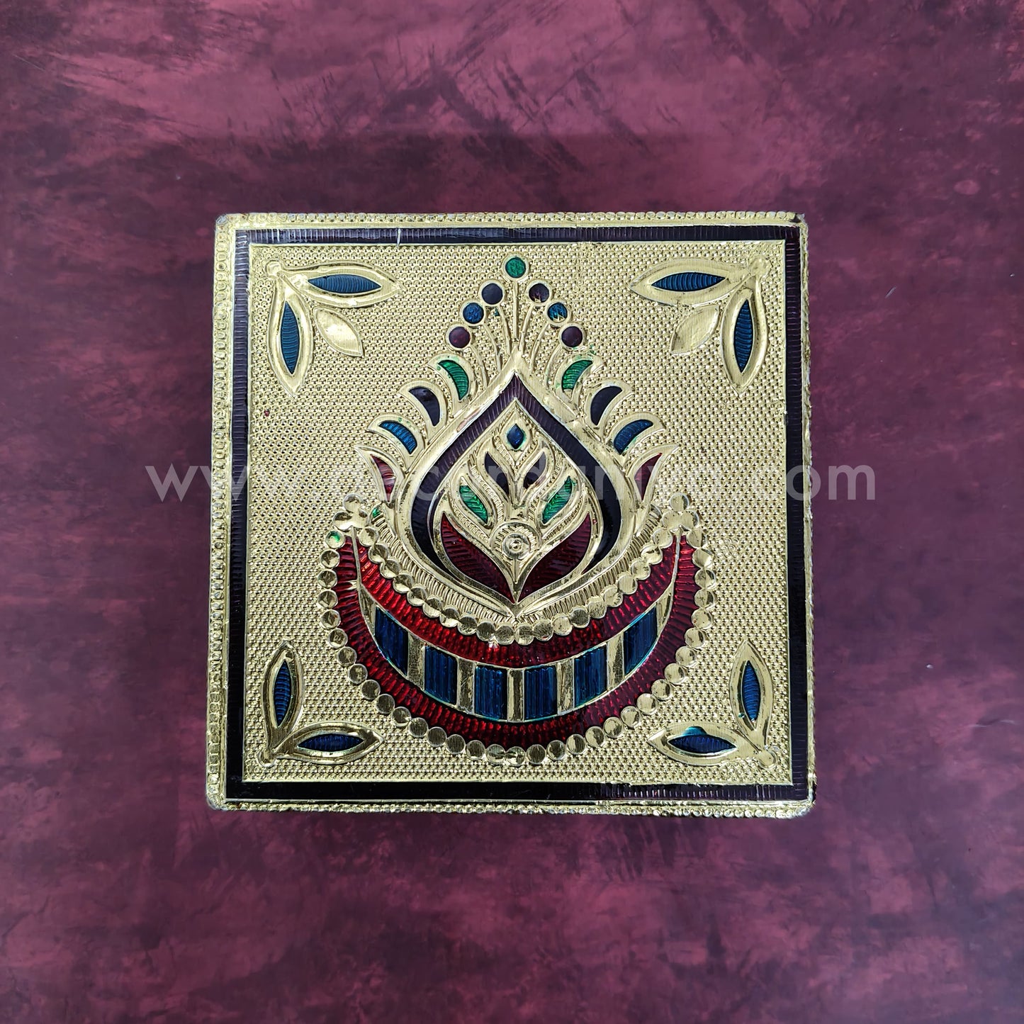 Wooden Meenakari Manai | Metalic Gold - MN108