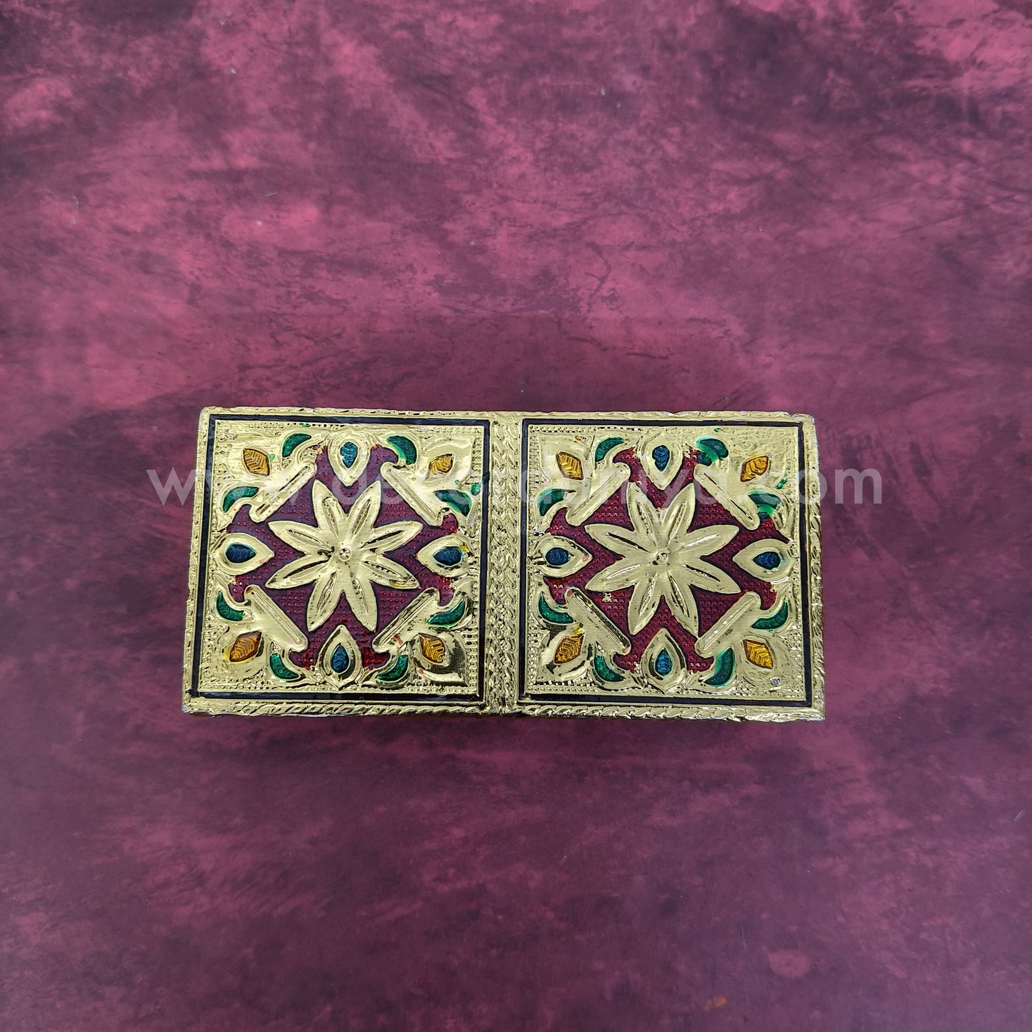 Wooden Meenakari Manai | Metalic Gold - MN111