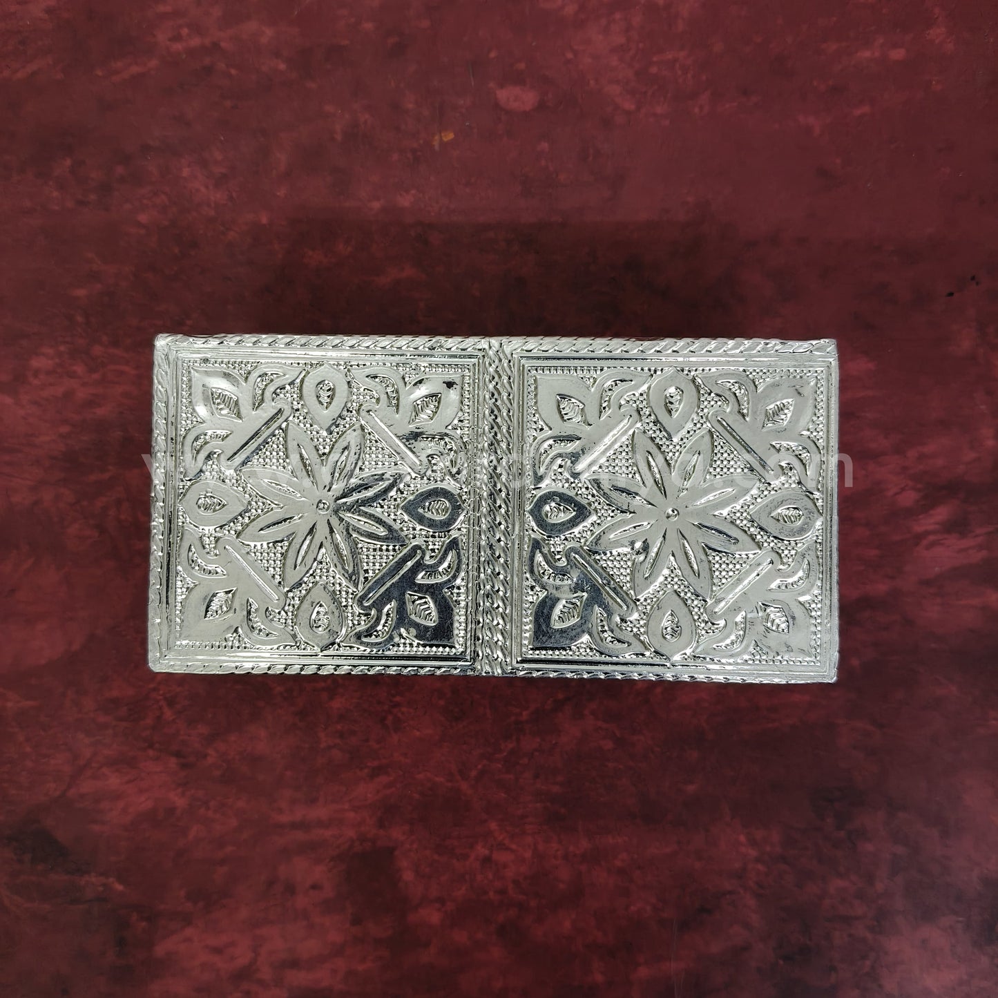 Wooden Meenakari Manai | Silver - MN124